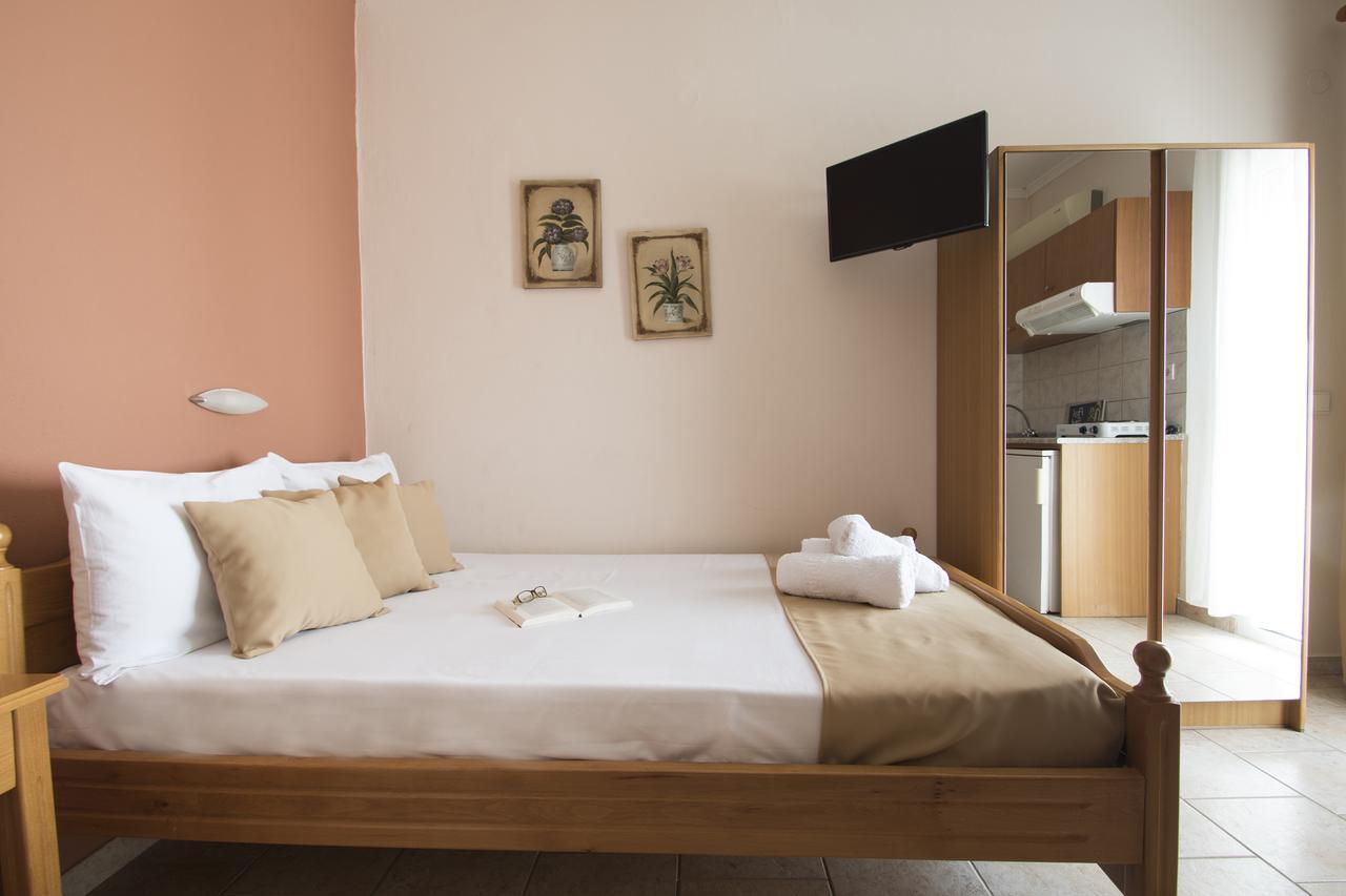 Atira Apart Hotel Olympiaki Akti Exterior photo